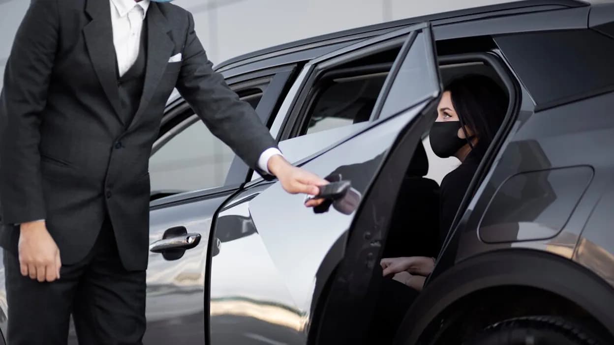 Los Angeles Airport Shuttle Guide: How to Choose the Right Service